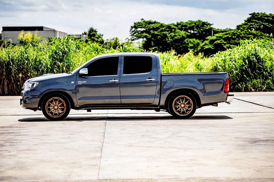 Toyota Vigo Double Cab 4 ประตู 2.5E ดีเซล ปี 2010 สีเทา  9