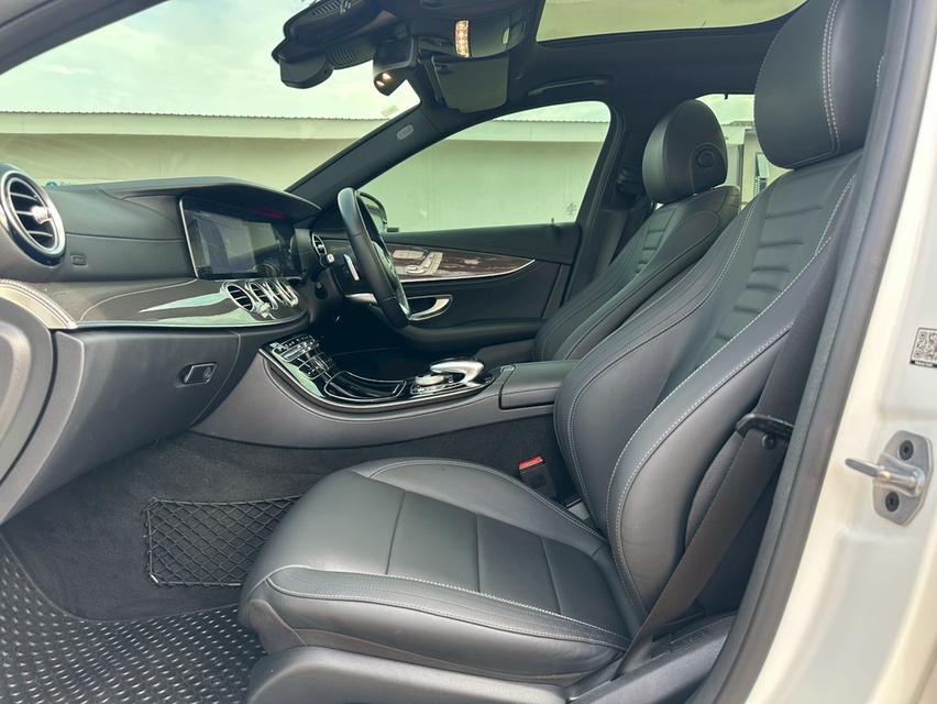 Mercedes Benz E350e AMG W213 2018 จด 2019 15