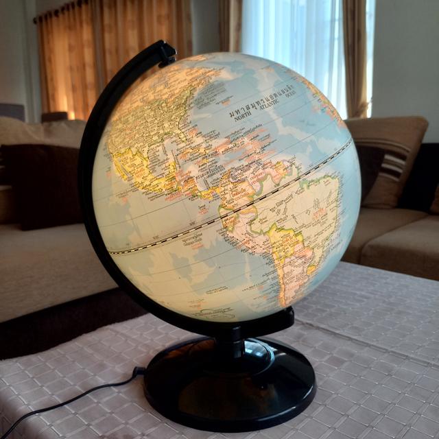 ลูกโลกจำลอง มีไฟ LED ขนาด 12" สภาพเหมือนใหม่ รูปที่ 6