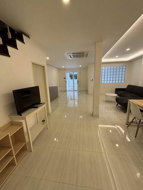 ขายทาวน์เฮาส์ 2 ชั้น 270 ตรม. ซอยสุขุมวิท 89-1 เดิน 500 เมตร ถึง BTS บางจาก 5