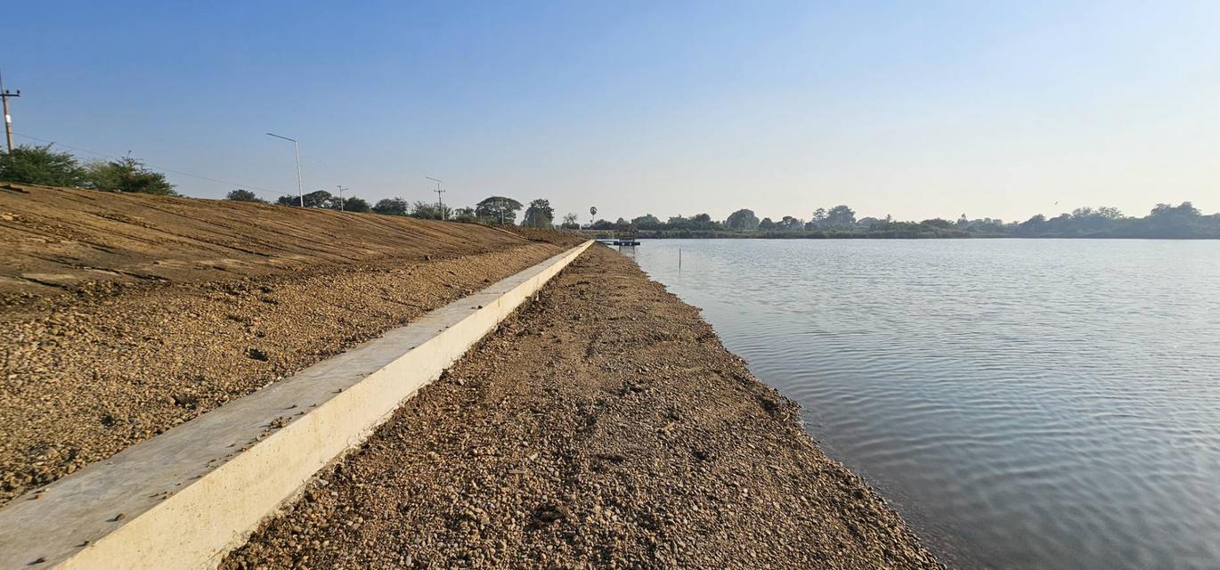 ขายที่ดินติดบึงน้ำใหญ่ บรรยากาศดีเหมือนอยู่ทะเล ใกล้กรุงเทพแค่ 1 ชม 16