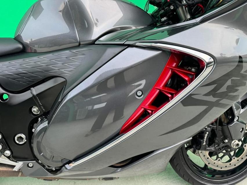 Suzuki Hayabusa สีเทาแดง ปี 2023 6