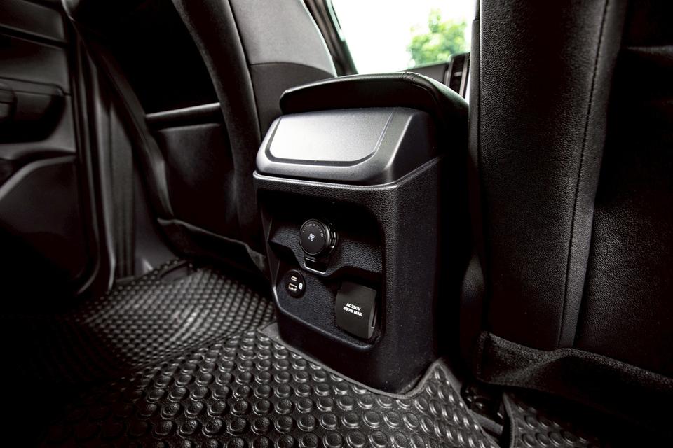 ขาย Ford Evesest 2.0 Bi-Trubo ปี23 17