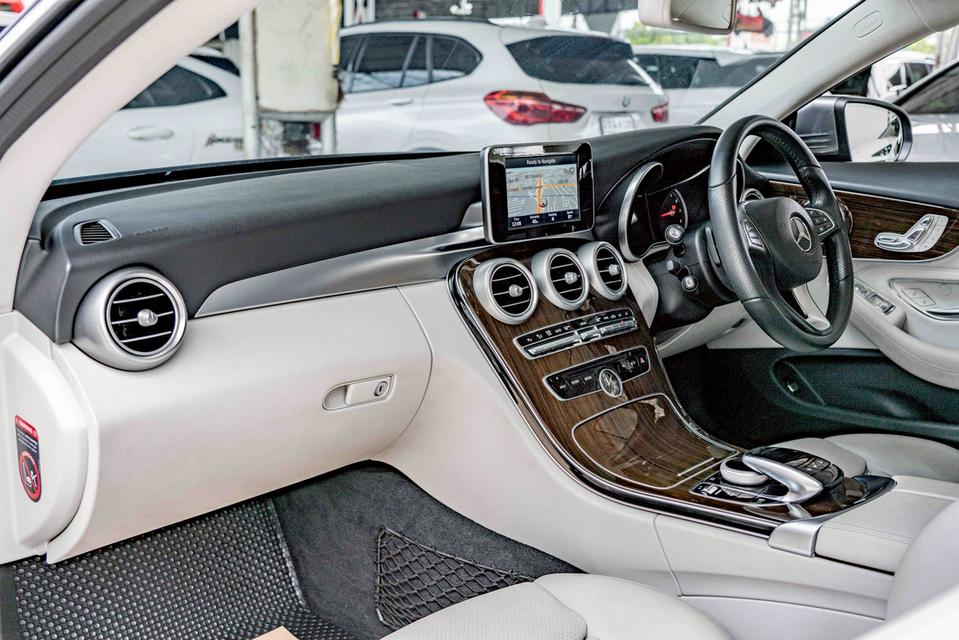 รหัสรถ NP5665 BENZ C250 COUPE SPORT 2018 12