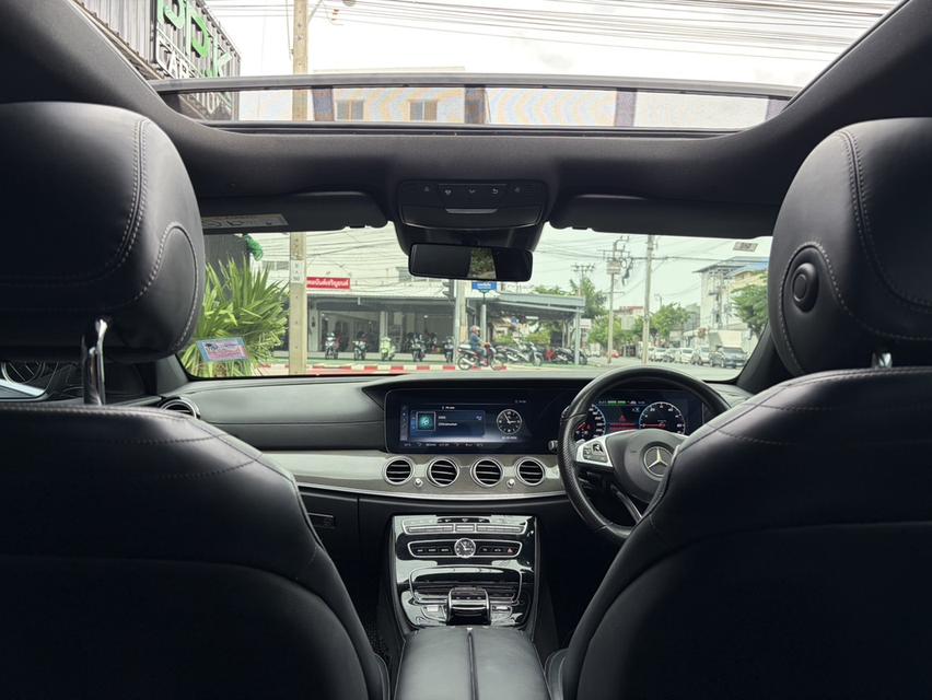 ปี2019 Mercedes-Benz E350e AMG Dynamic panoramic glass รูปย่อยที่ 4