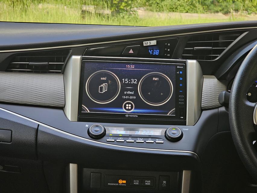 Toyota Innova 7