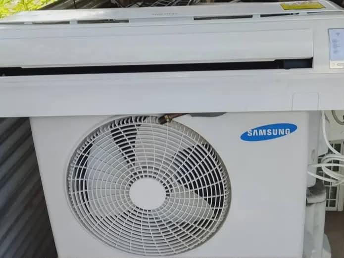 เครื่องปรับอากาศแอร์ Samsung