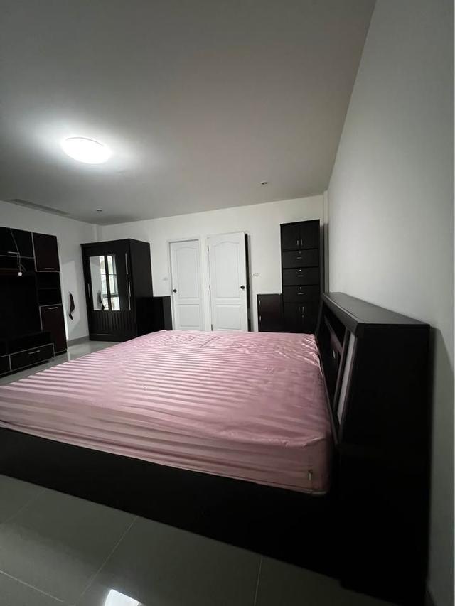 ให้เช่าทาวน์โฮมหลังมุม หมู่บ้านศิรินโฮม  ซอยลาดพร้าว101  รหัสประกาศ  B967 8