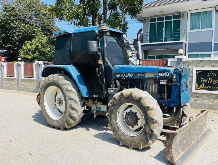 ขาย รถไถ 6640 NEWHOLLAND 2