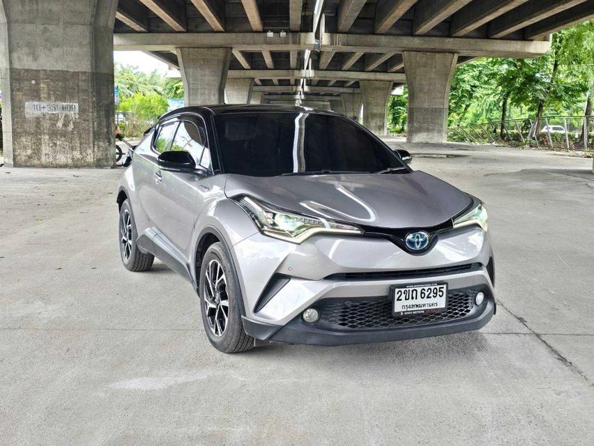 (แจ้งรหัสรถ WMT6295) Toyota C-HR 1.8 Hybrid Premium Safety ปี 2021