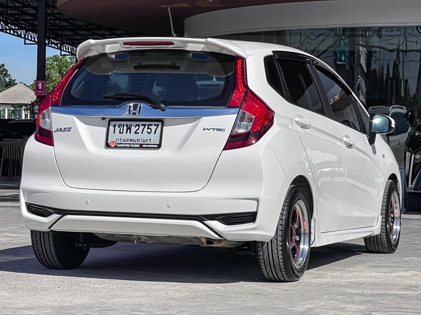 ขาย Honda Jazz 1.5V ปี20 6