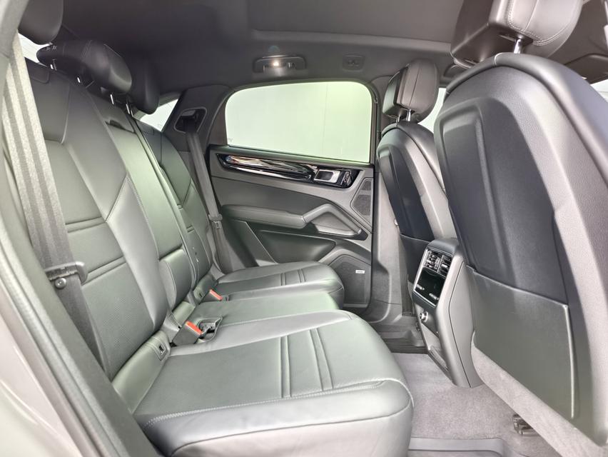 Porsche Cayenne E-Hybrid Coupe 2022 10