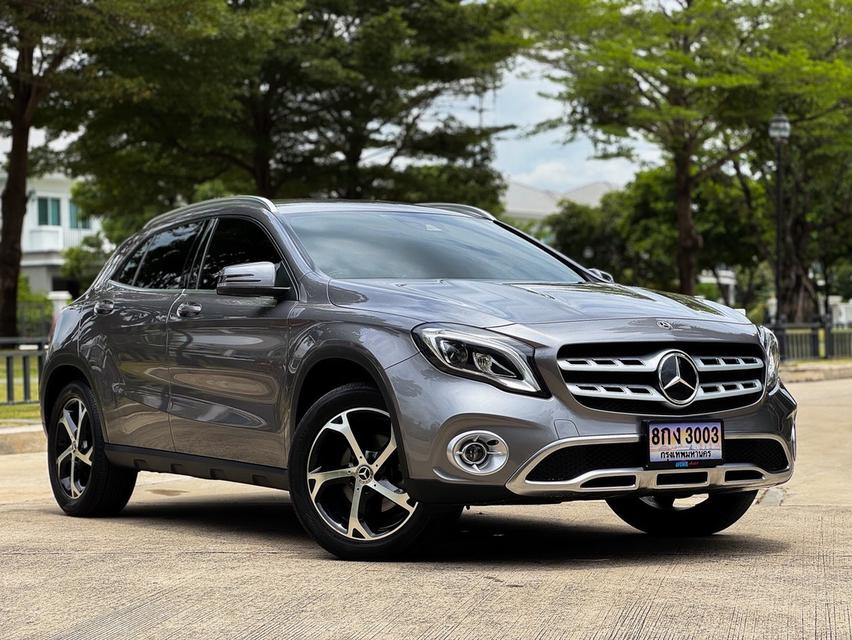 รหัสรถ AVA3003 ✨Mercedes Benz GLA200 Urban ปี 2019 W156 Facelift 3