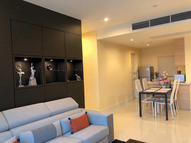 Aguston Sukhumvit 22 clean convenient spacious 15th floor BTS Phrom Phong 3