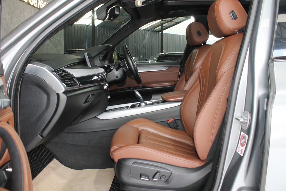 รหัสรถ JRS2162 BMW X5 40e 2017 MSport มือเดียว 19