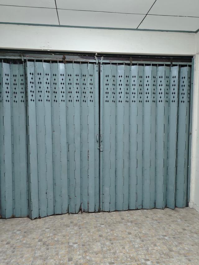 ขายบ้าน 2 ชั้น ใกล้สามย่าน–สี่พระยา ใจกลางกรุงเทพฯ ทำเลทอง ราคาเพียง3.49 ล้าน 2