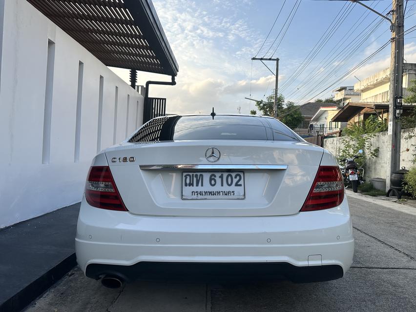 รถสปอร์ตคูเป้ BENZ C180 1.8 Coupe AMG จดทะเบียนปี2012 รูปย่อยที่ 3