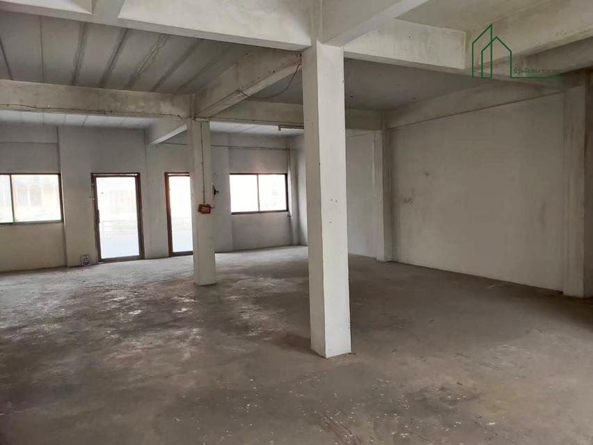 อาคารพาณิชย์ 2 คูหา ติดถนนลาดพร้าว 6