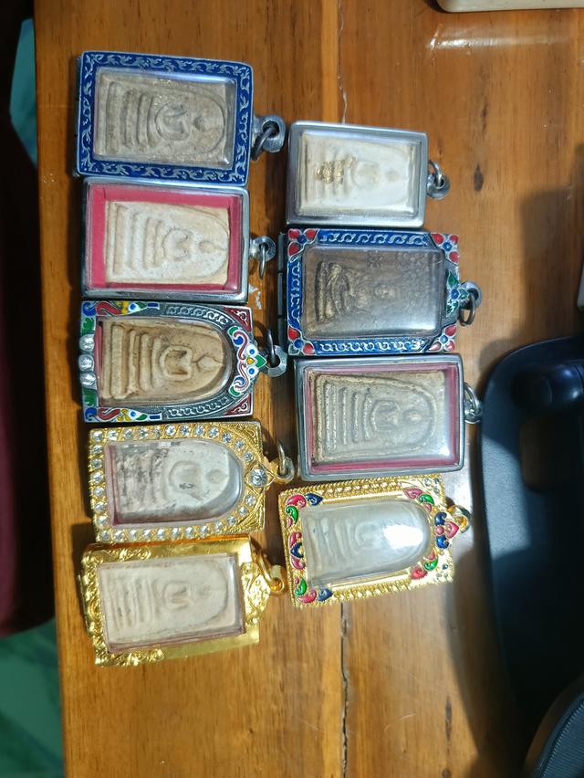 พระสมเด็จ..พร้อมกรอบ