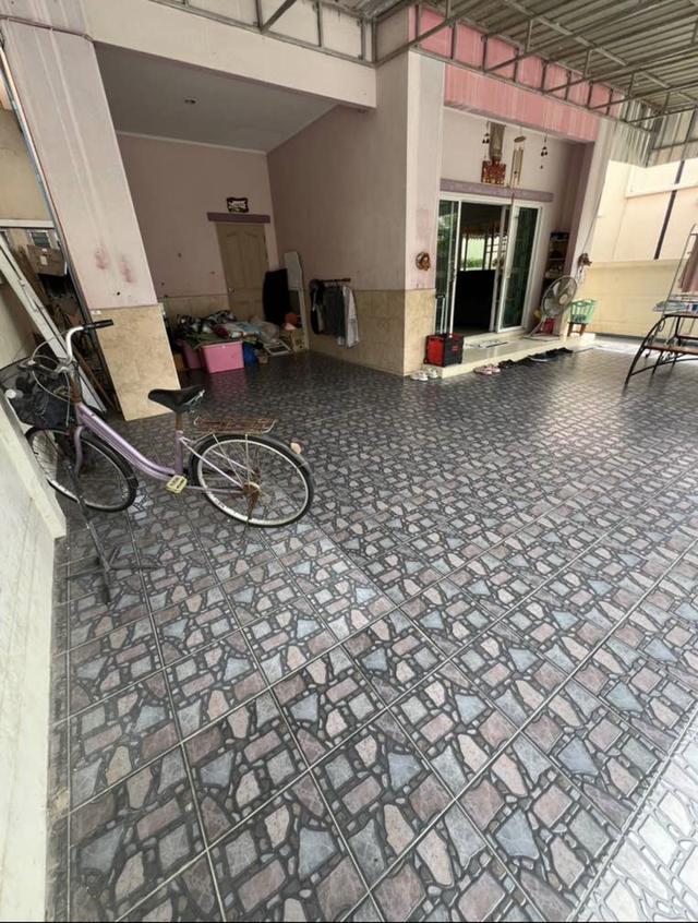 ขายบ้านแฝดหมู่บ้านปัญฐิญา แพรกษา 3 นอน 2 น้ำ 1 ครัว 2 จอดรถ 4