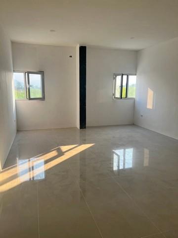 ให้เช่าโกดังบ้านบึงชลบุรี ให้เช่าโกดังขนาด 2,000 และ 3,600 ตารางเมตร สามารถขอใบอนุญาต ร.ง4ได้(ผู้เช่าต้องดำเนินการขอเอง) 5