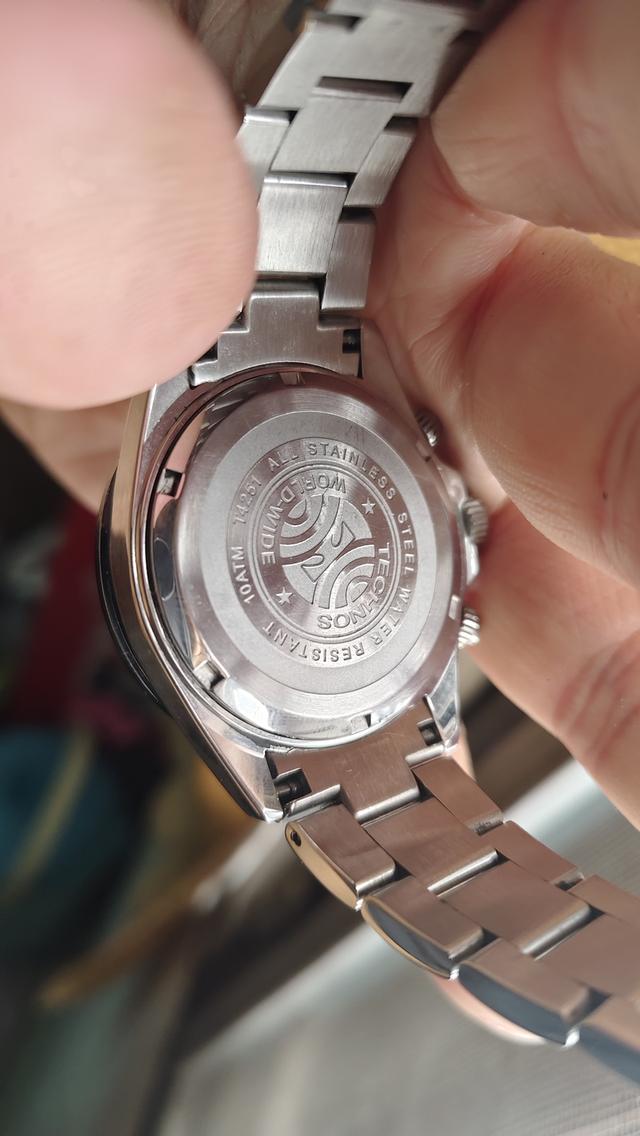 thecnos chronograph  3