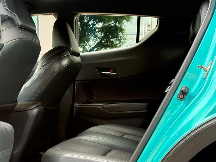 2019 TOYOTA CHR HV HI รถมือเดียวออกป้ายแดง รถวิ่งน้อย เข้าศูนย์ตามระยะ รถไม่เคยมีอุบัติเหตุครับ 14