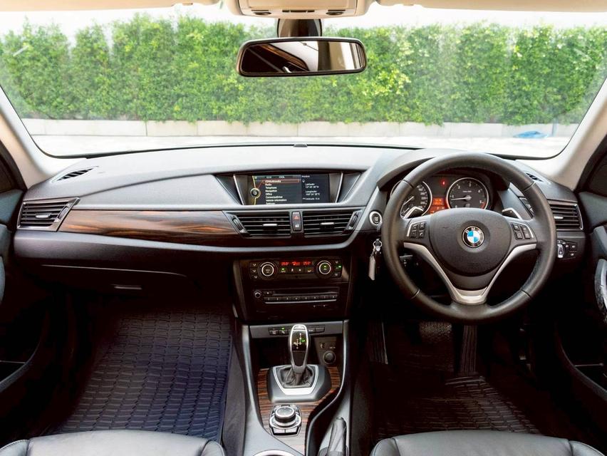 BMW X1 sDrive 20d M Sport ปี 2013 ♨️ ประกันเครื่องเกียร์3ปี30000km.♨️ รูปที่ 13