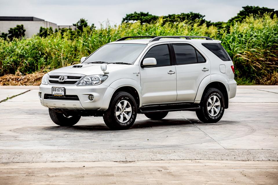 TOYOTA FORTUNER 3.0V 4WD สีเทา เกียร์ออโต้ ปี 2006 สวยสภาพดี 10
