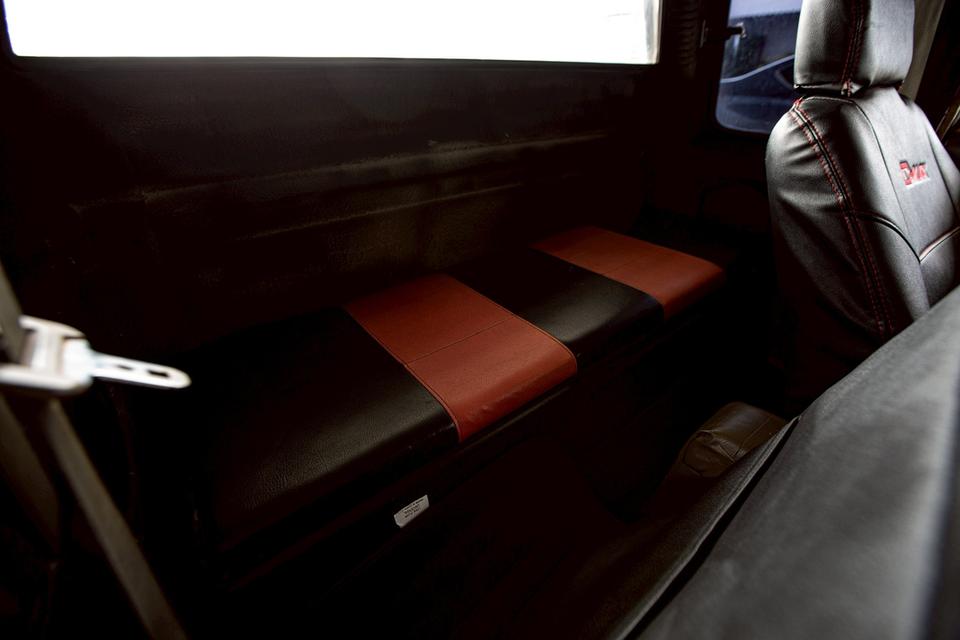 Isuzu Space Cab 2.5L ดีเซล ปี 1993 สีเทา เกียร์ธรรดา  11