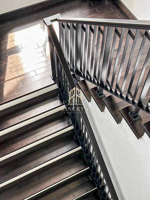 Luxury English-Style Detached House The City Bangna 2 8