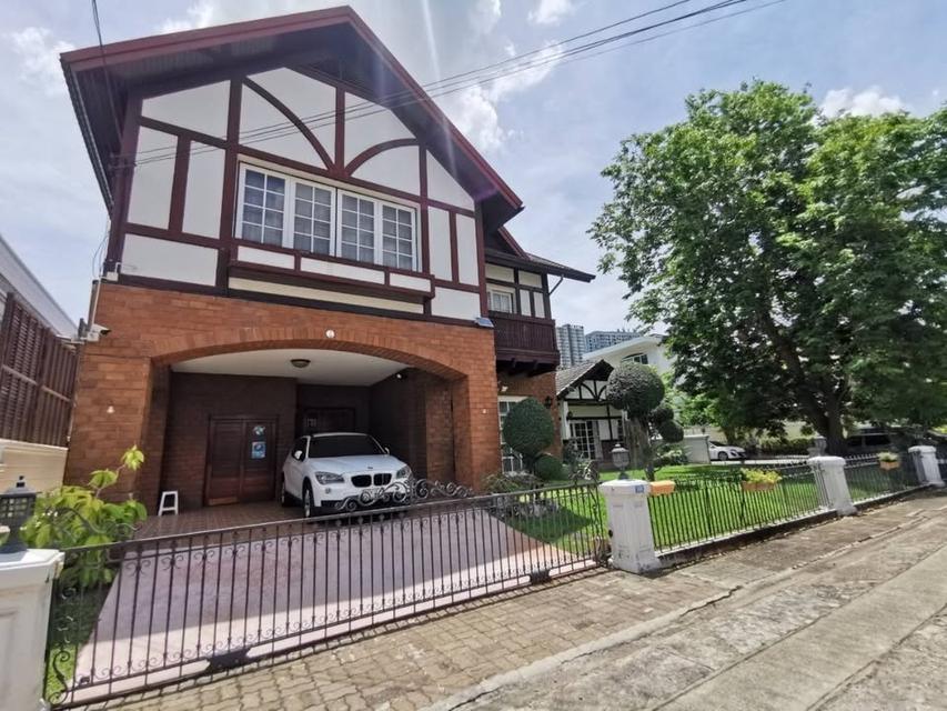 ขายบ้านเดี่ยว แปลงหัวมุม  หมู่บ้านสุขุมวิทการ์เด้นซิตี้  ซอยสุขุมวิท 79  สถานีรถไฟฟ้า BTS อ่อนนุช 11