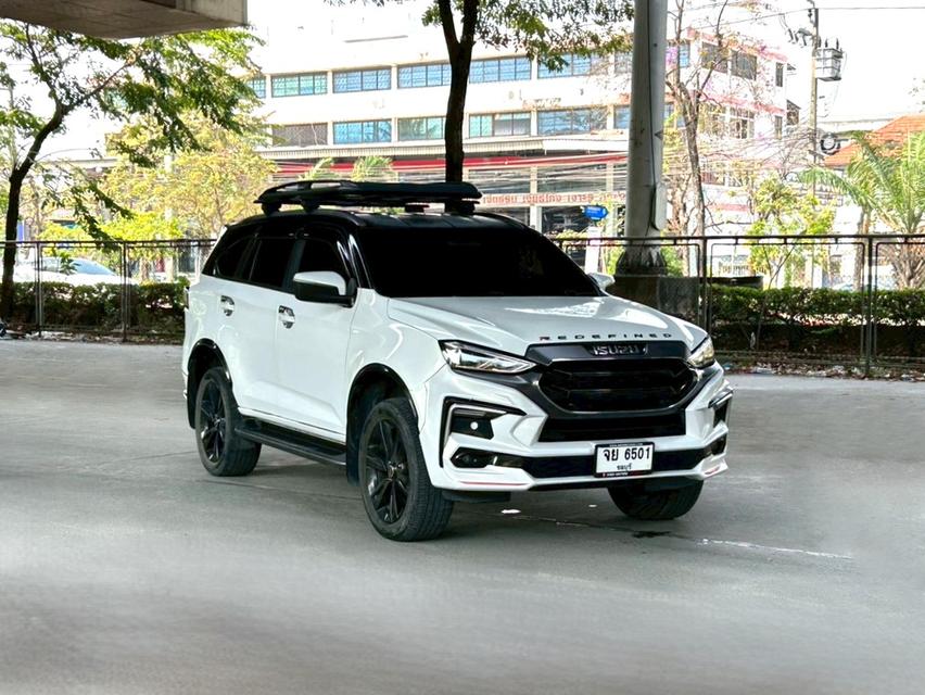 ขายรถ Isuzu MU-X 1.9 Ultimate Pantom ปี 2023 สีขาว