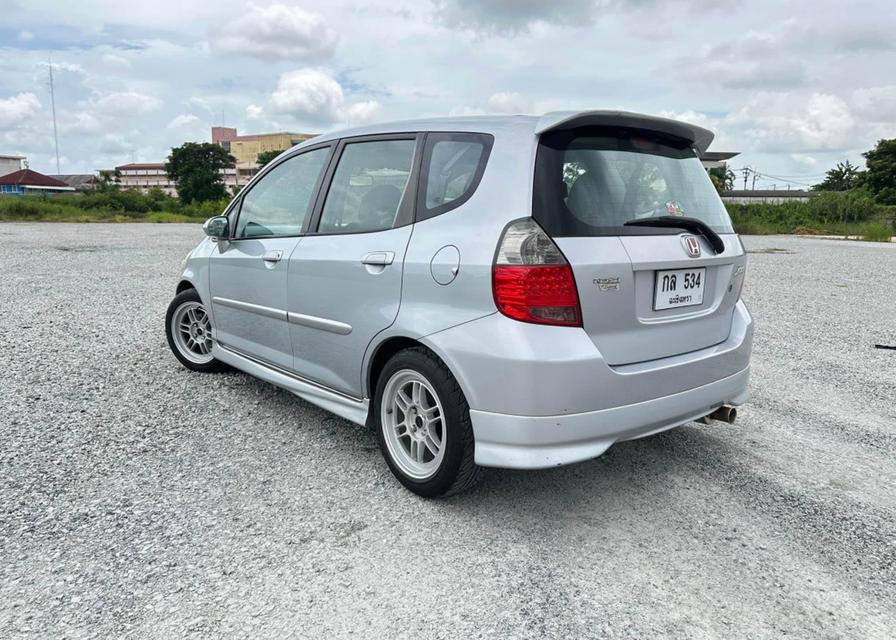 ปล่อยต่อรถยนต์ Honda Jazz GD ปี 2005 2