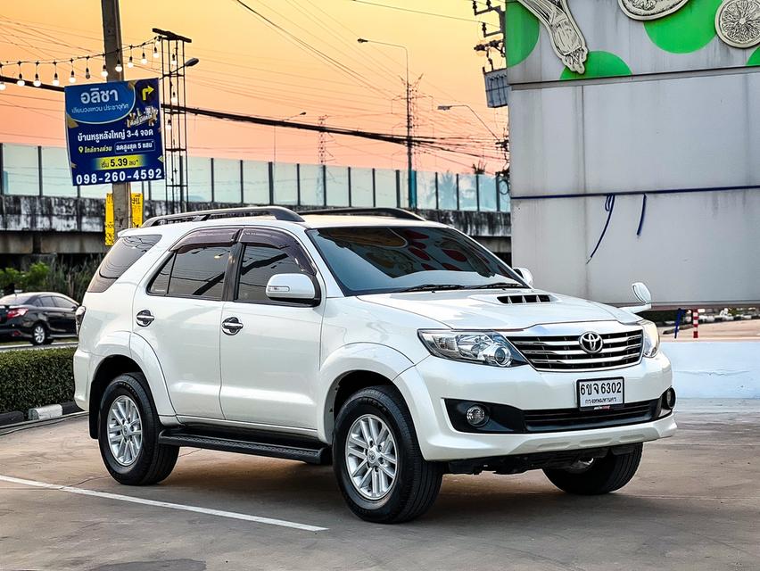 ขาย Toyoya Fortuner 3.0D4D ปี13 3