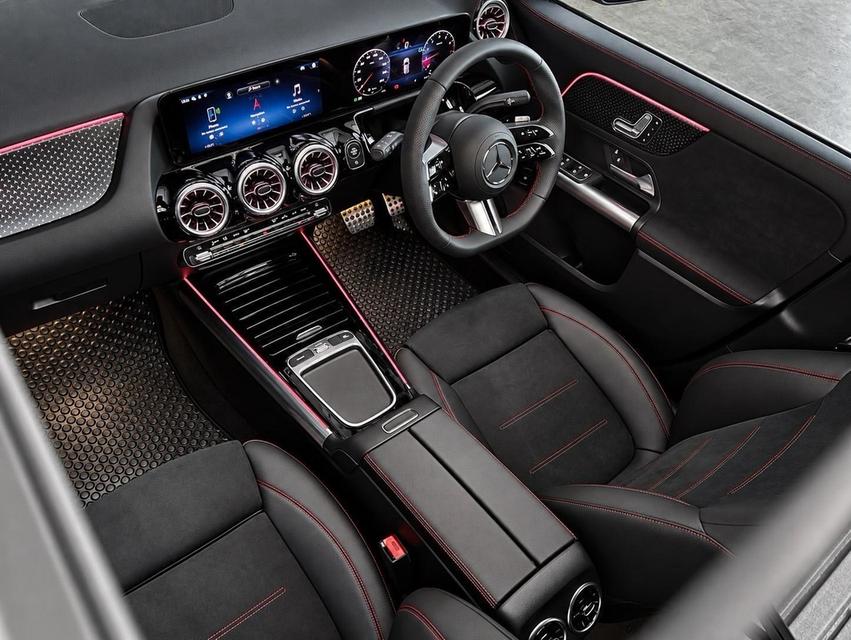 MERCEDES-BENZ GLA 200 AMG DYNAMIC Facelift W247 2025 เครื่องยนต์เบนซิน 4 สูบแถวเรียง ขนาด 1.3 ลิตร Miles 4,xxx km.- warranty ถึง 7/4/2028 รูปที่ 10
