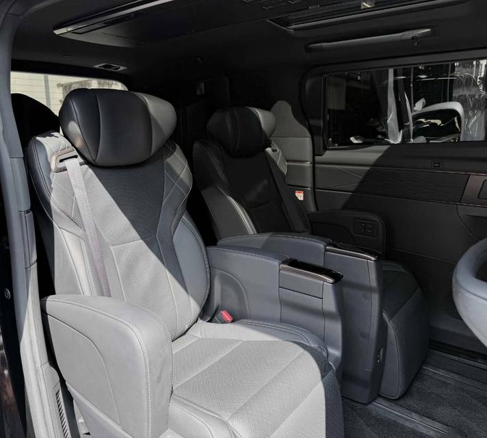 Toyota Vellfire Z Premier ปี 2024 รูปที่ 14