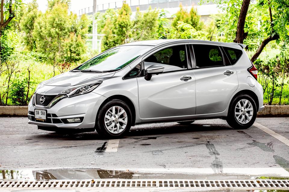 Nissan Note 1.2V ปี 2017 สีเทา สวยสภาพดี 8