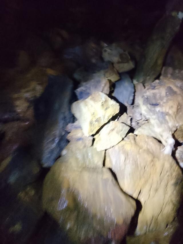 หินแร่ทองคำ หินควอตซ์ หินทองคำดิบ รูปที่ 13