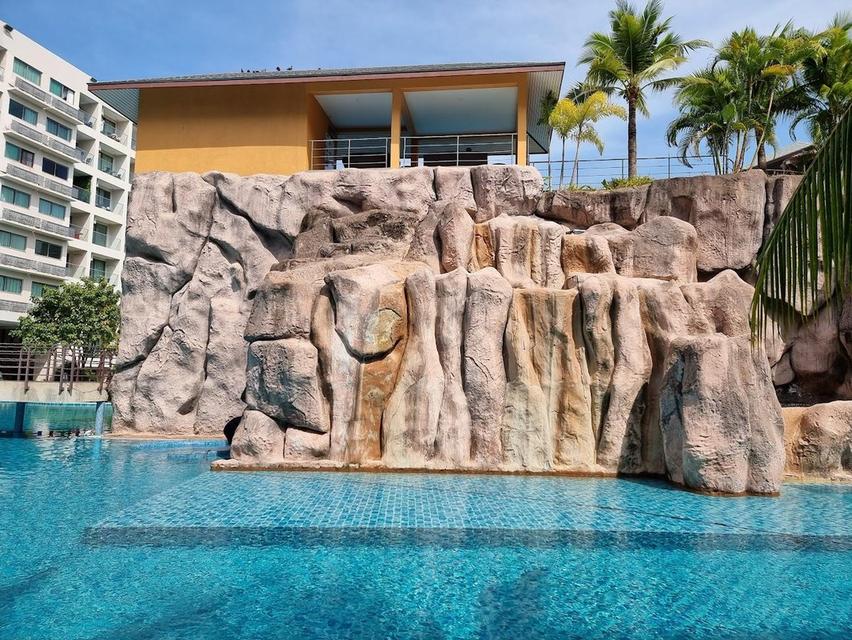 ขาย/ให้เช่า คอนโดติดสระ pool access วิวน้ำตกจากผาหิน ลากูน่า บีช รีสอร์ท 3 - เดอะ มัลดีฟส์