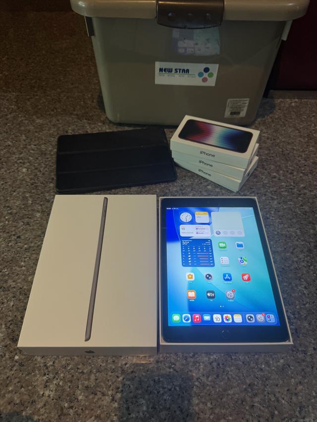 ขายๆๆๆถูกๆๆiPadGen9สีSpace Gray 256กิ๊กยกกล่องอีมี่ตรงWifi Celluer ใส่ซิมได้ตัวTopสุดสูนTrueเครื่องใช้งานดีทุกๆฟังชั่นรีสโตได้ตลอดไม่มีติดไอคราว Model