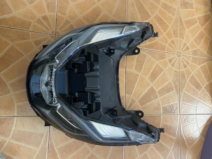 อะไหล่ไฟหน้า pcx160