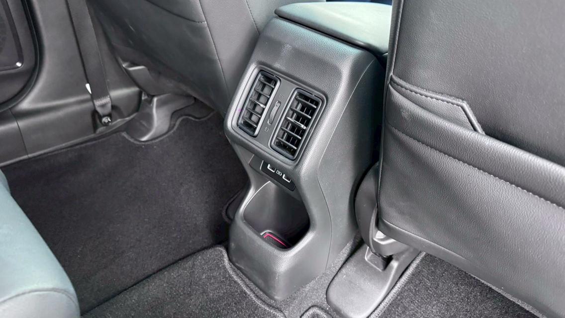 Honda HR-V e:HEV RS auto รถสวยมาก พร้อมขับ ไมล์ 50xxx km. โทร 092/263/9576 เอ๋ 12