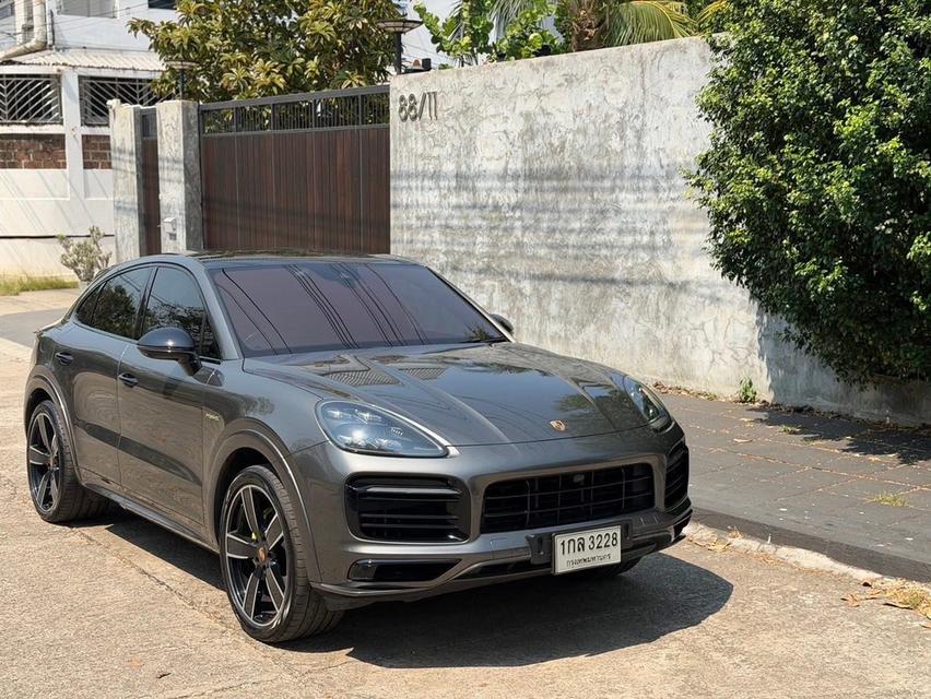 รหัสรถ KPV3228 PORSCHE CAYENNE COUPE 2020