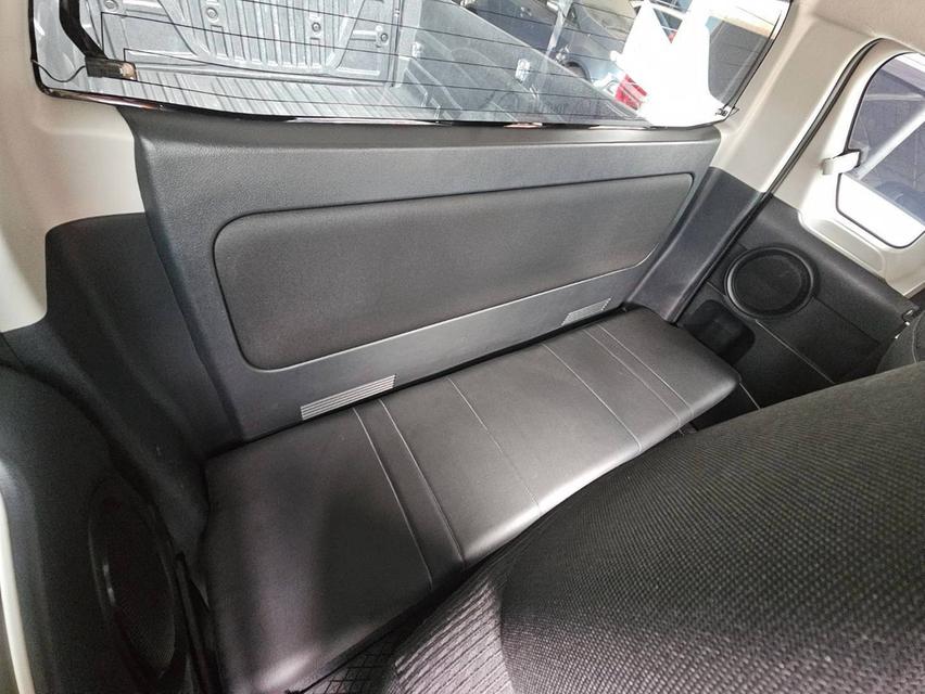 Toyota #Revo 2.4 cab entry เกียร์ธรรมดา ปี 2023 สีเทาเข้ม เครื่องดีเซล รูปที่ 11