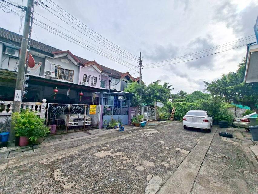 ขายบ้าน 2 ชั้น หมู่บ้านสินทวี ใกล้โรงพยาบาลบางมด ถนนพระราม2 3