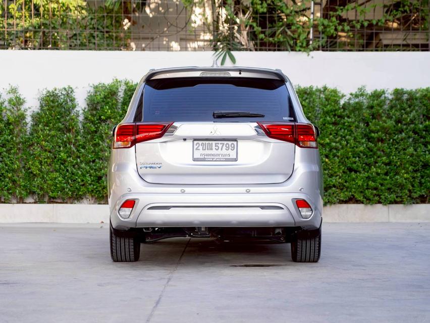 Mitsubishi Outlander Phev 2.4 GT Premium 4wd ปี 2021 ♨️ #ประกันเครื่องเกียร์3ปี / 30,000 km. ♨️