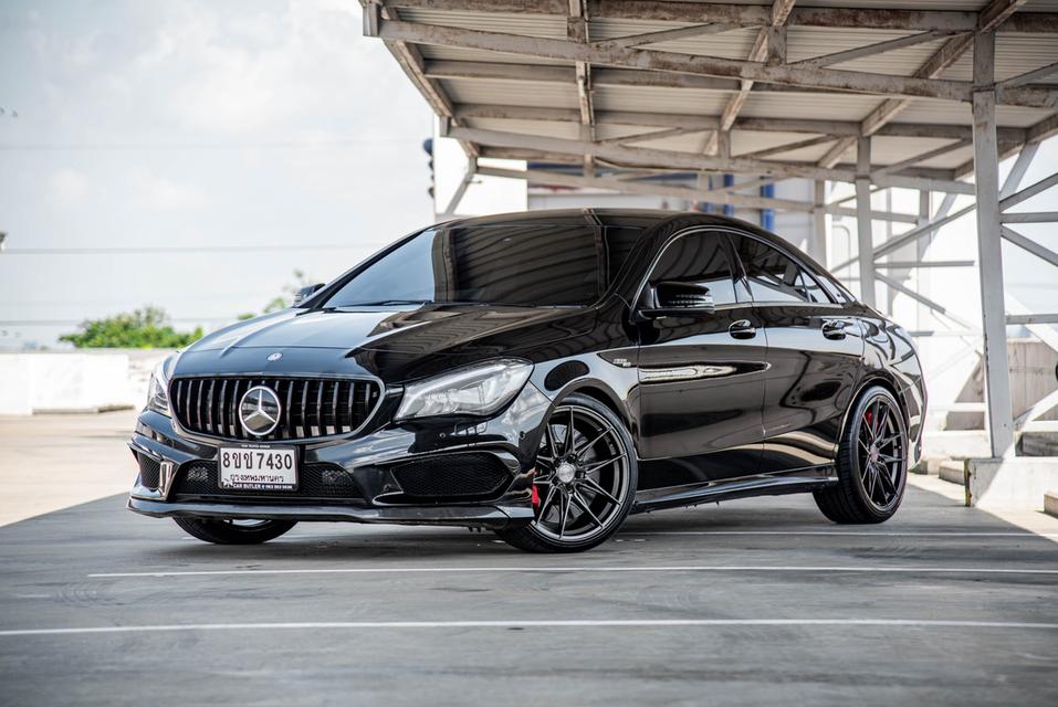 (แจ้งรหัสรถ CBL7430) Mercedes-Benz CLA200 Urban 1.6 W117 AT 2017