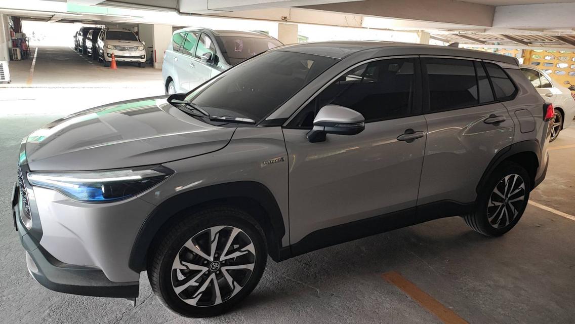 รถยนต์ Toyota Cross รุ่น HEV Premium ปี 2022 รูปที่ 2