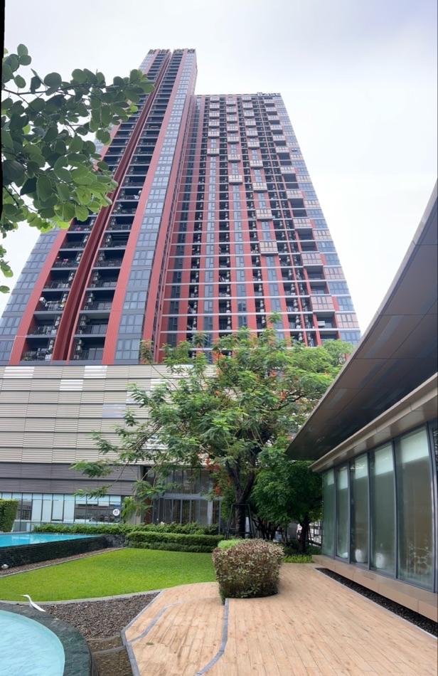 ให้เช่า คอนโด The Base Garden Rama9  27 ตรม. 1 bed 1 bath 1 living room 1 balcony 1 parking lot 1